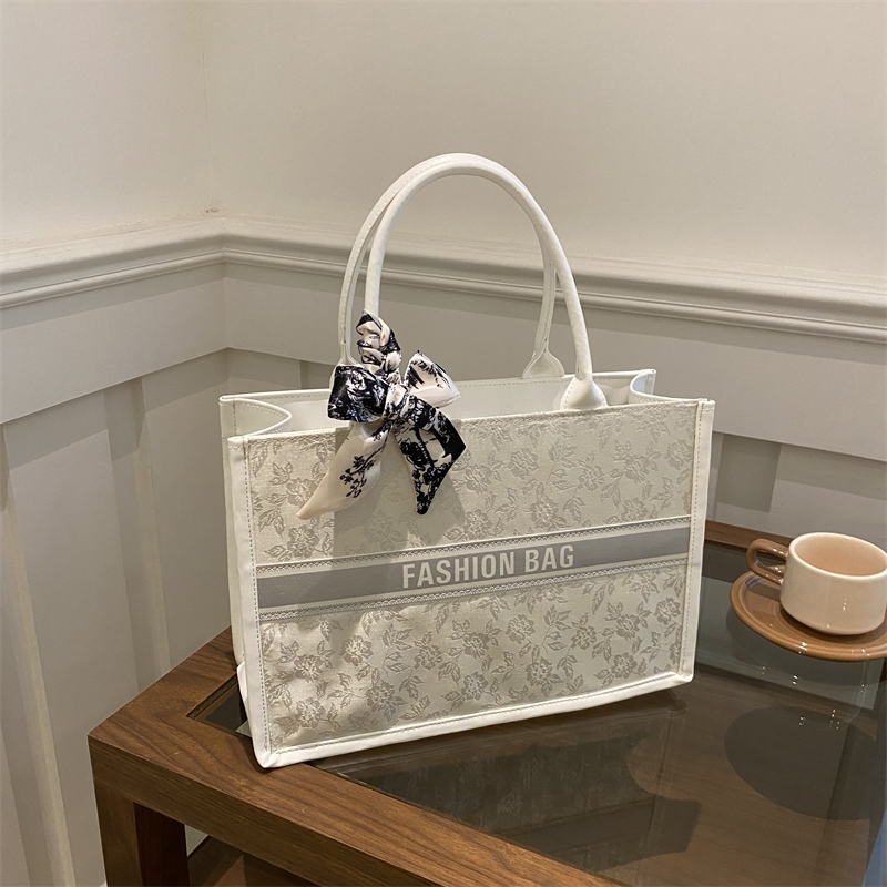 Luxury Elegant Women Tote Bag  - Women Bags On Sale 评论和价格